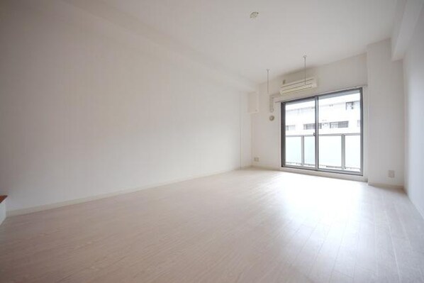 レジディア上野御徒町の物件内観写真